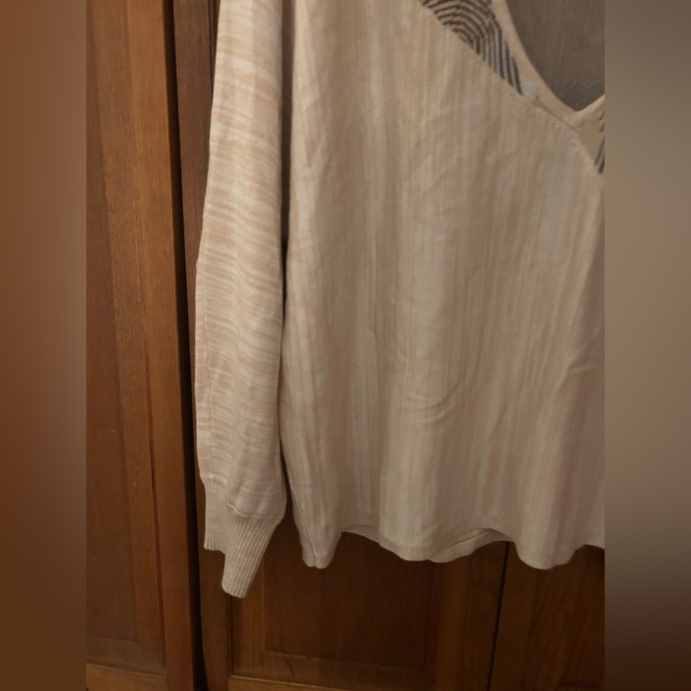 Daily Practice Sweater - Picture 8 of 14